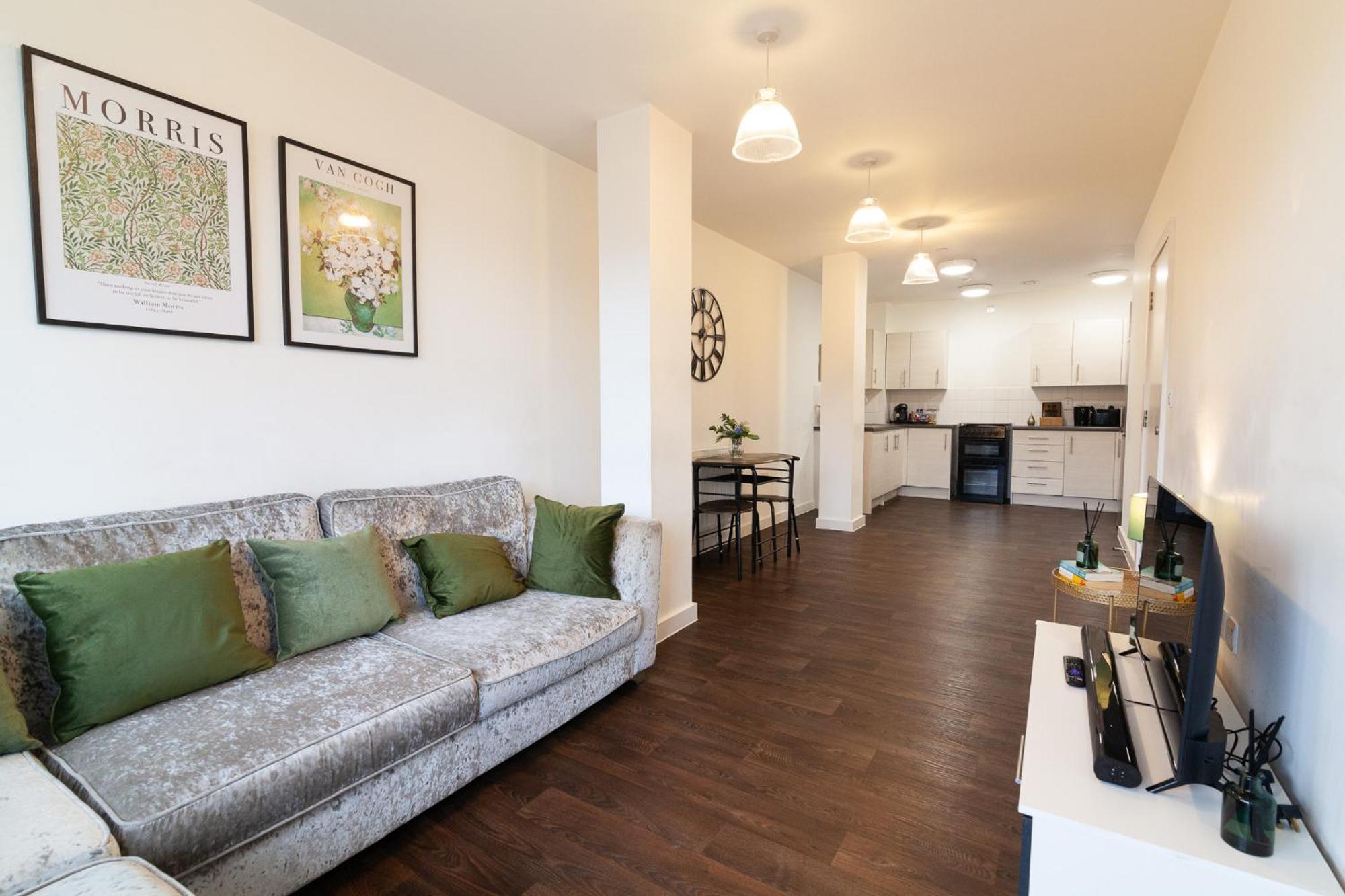 Appartamento Spacious And Bright With Balcony Views Londra